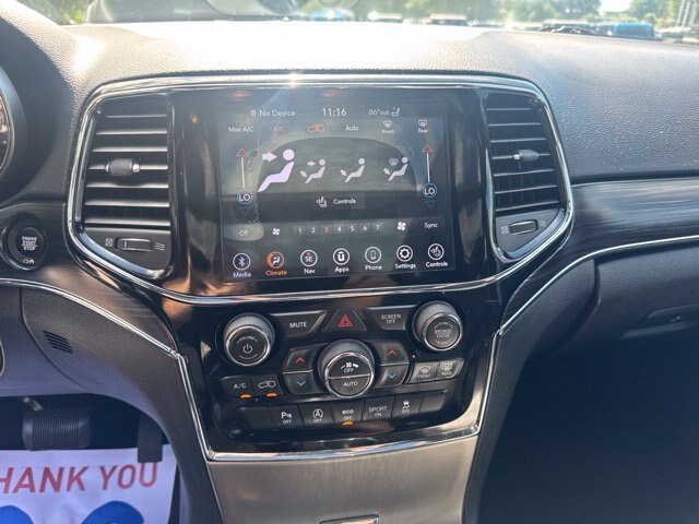 Used 2019 Jeep Grand Cherokee Limited w/ Luxury Group II AWD/4WD image 18