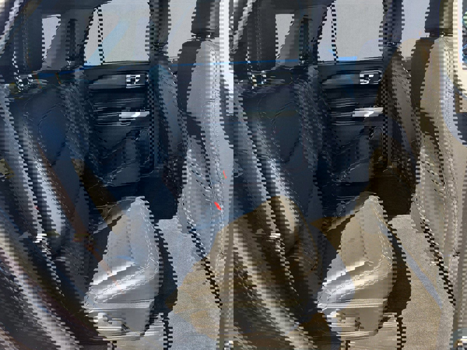 Certified 2023 Ford Explorer XLT w/ Equipment Group 202A image 24