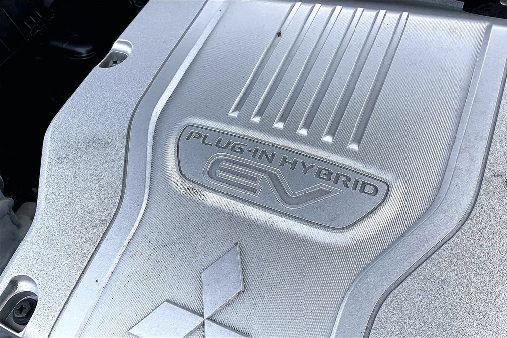 Used 2019 Mitsubishi Outlander SEL AWD/4WD image 33