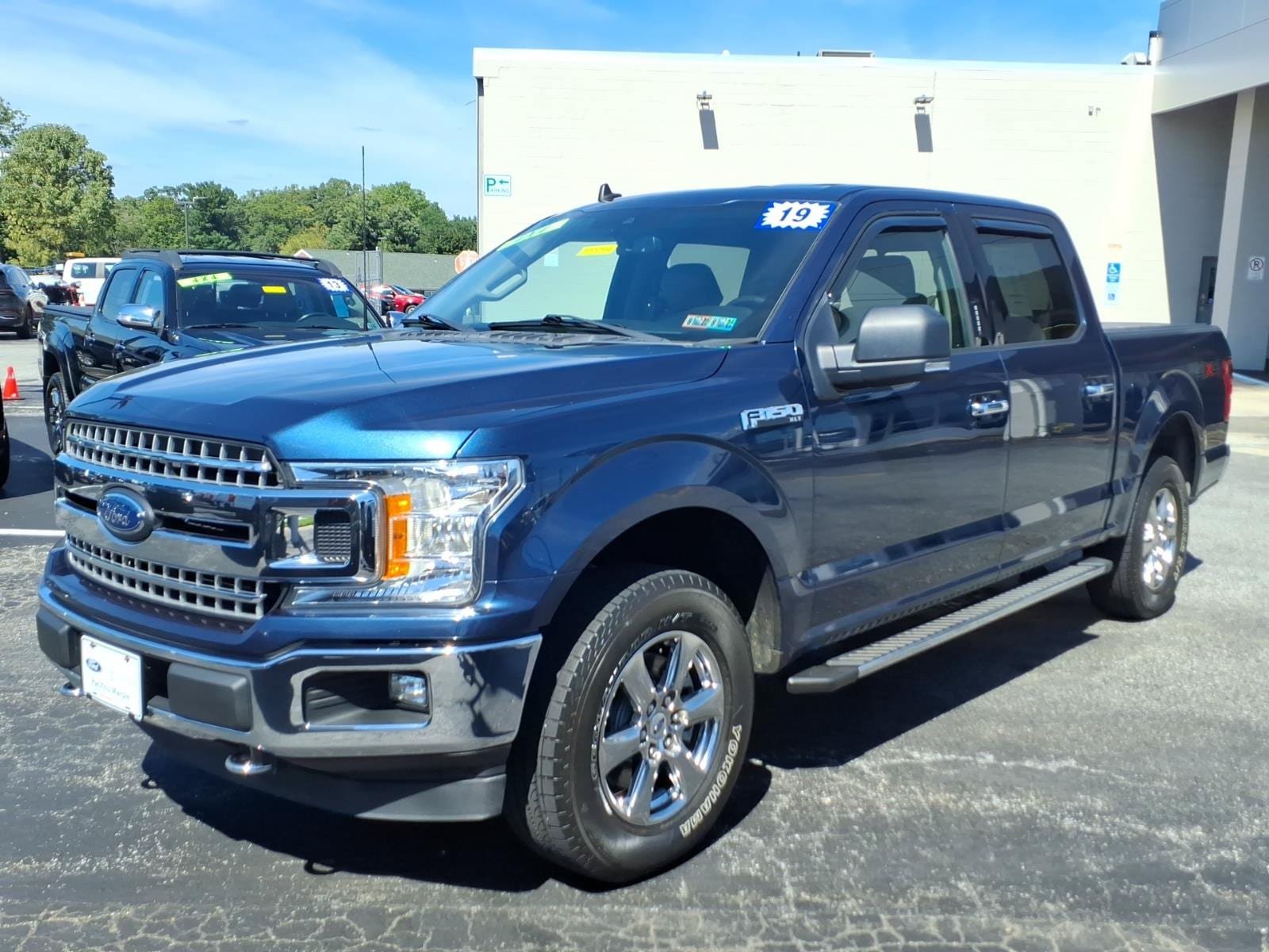 Certified 2019 Ford F150 XLT w/ Equipment Group 302A Luxury AWD/4WD image 7