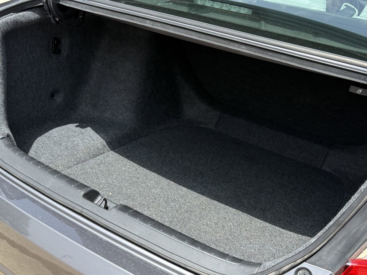 Used 2018 Honda Accord LX image 28