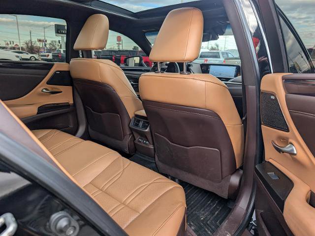 Used 2019 Lexus ES 350 Luxury image 24