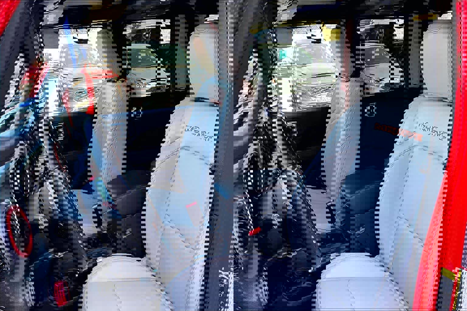 Used 2022 Jeep Gladiator Mojave w/ Cold Weather Group image 11