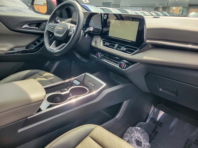 Used 2025 Chevrolet Equinox LT w/ Convenience Package II image 28