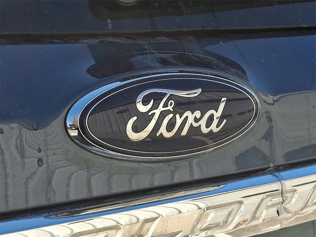 Certified 2019 Ford Explorer XLT w/ Equipment Group 202A image 31