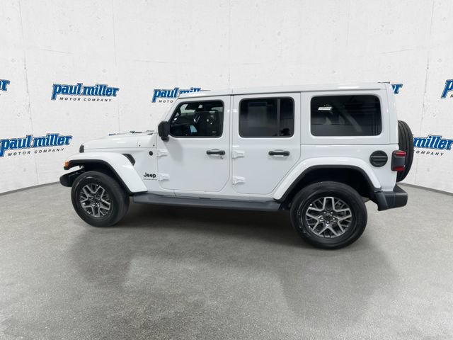 Used 2025 Jeep Wrangler Unlimited Sahara AWD/4WD image 7