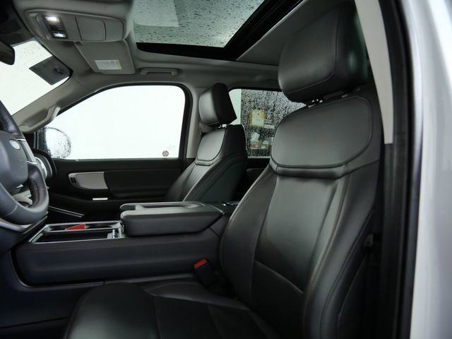 Certified 2025 Ford Expedition Active AWD/4WD image 17