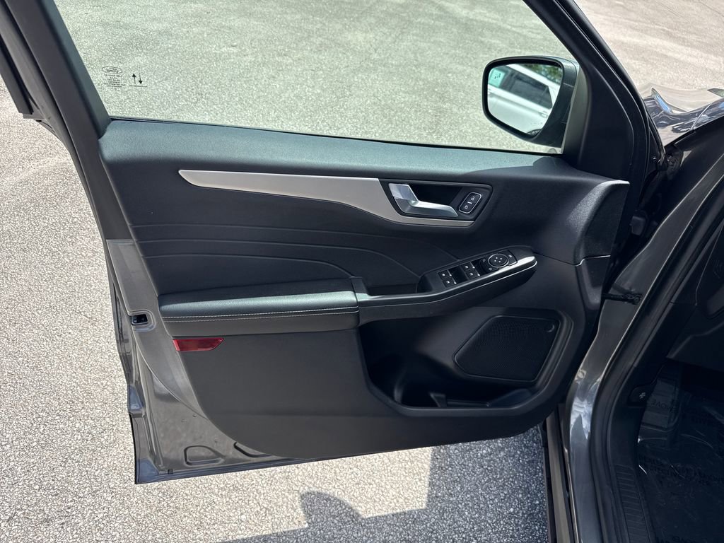 Certified 2022 Ford Escape SEL FWD image 14