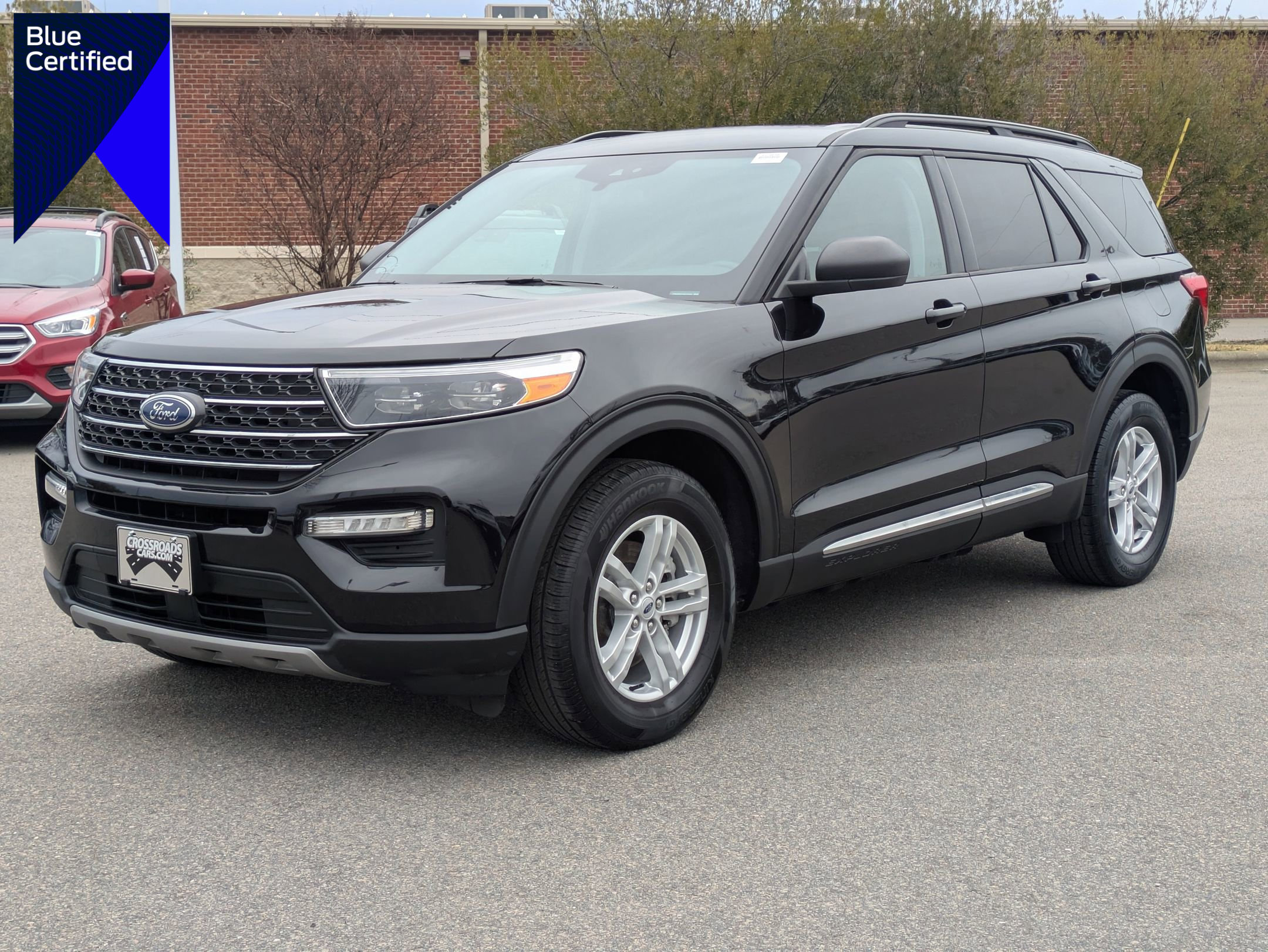 Certified 2022 Ford Explorer XLT w/ Equipment Group 202A image 1