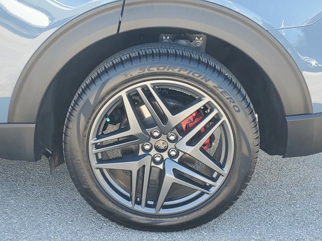 Certified 2025 Ford Explorer ST image 9