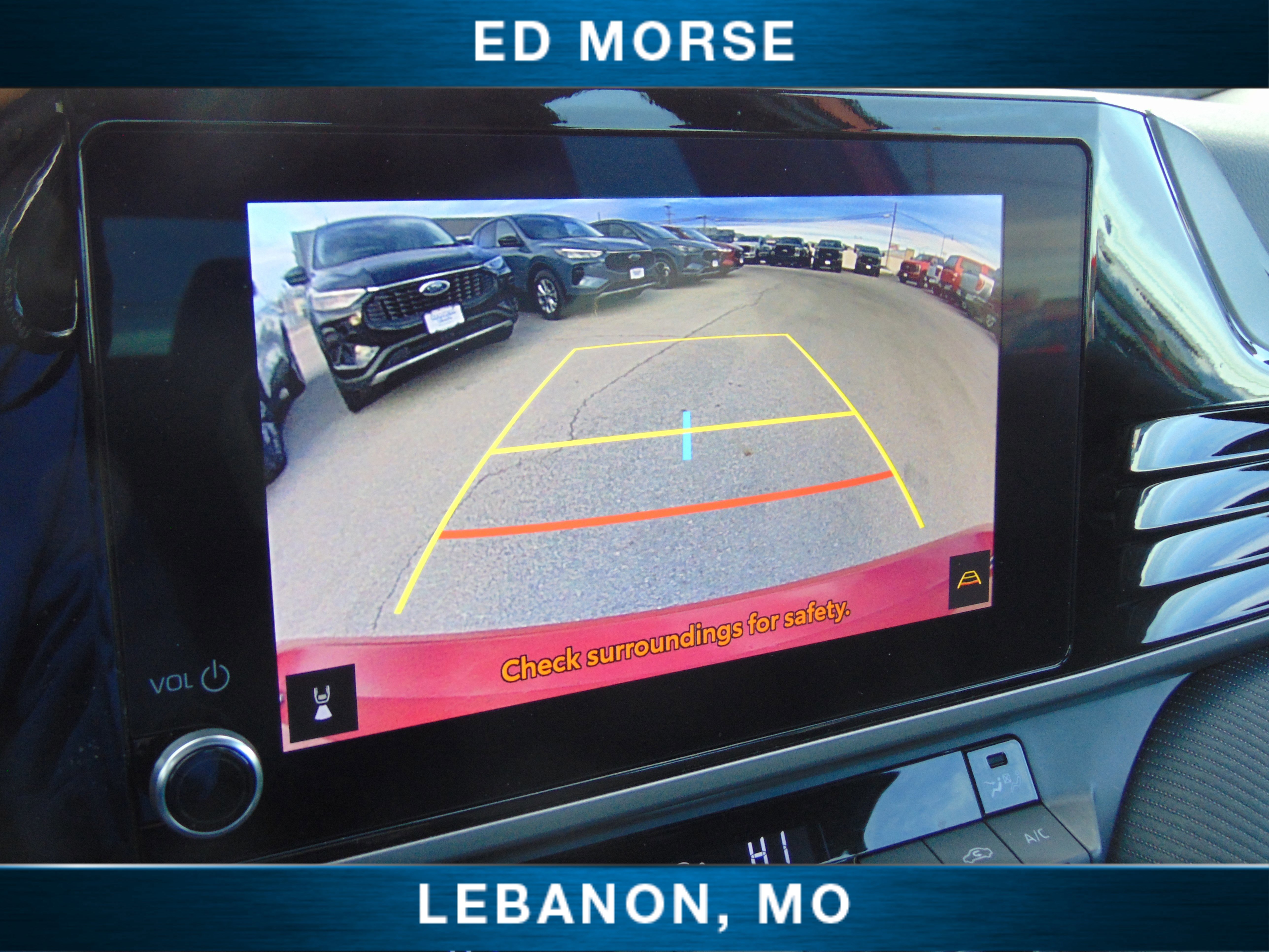 Used 2025 Toyota Camry SE image 26