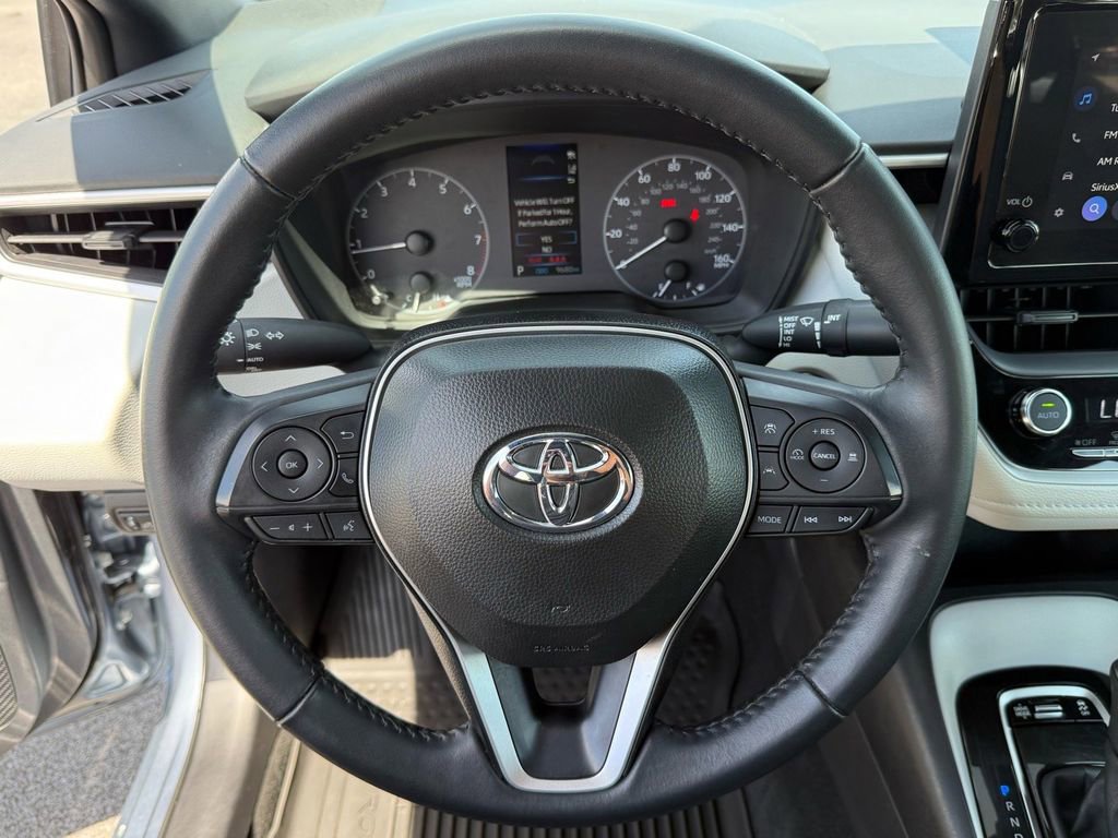 Used 2025 Toyota Corolla SE image 16