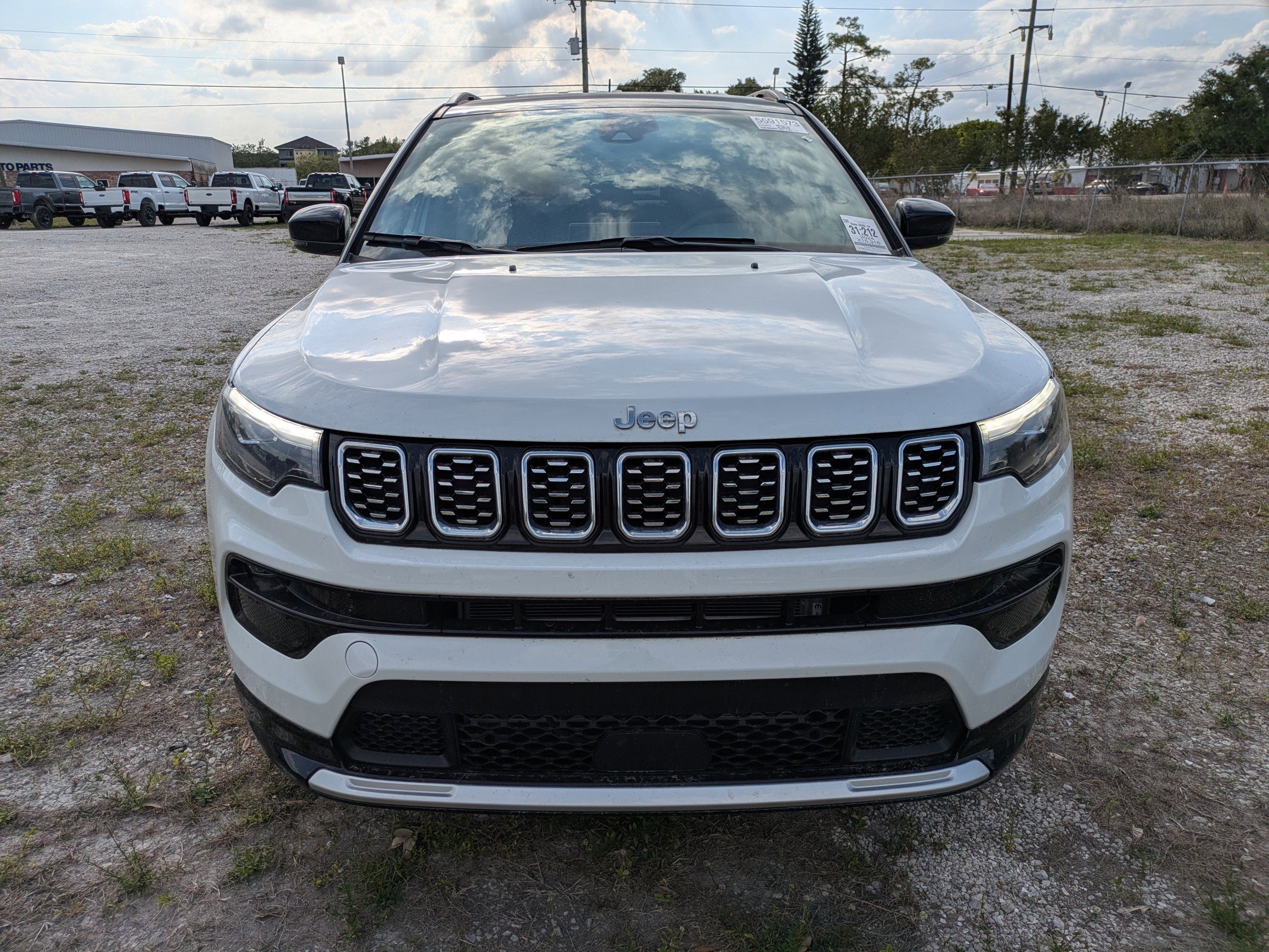 Used 2024 Jeep Compass Limited w/ Elite Group AWD/4WD image 8
