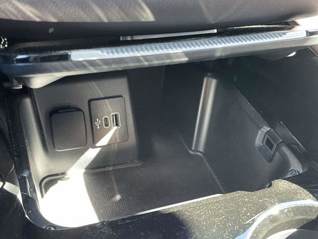 Certified 2025 Ford Explorer Platinum image 23