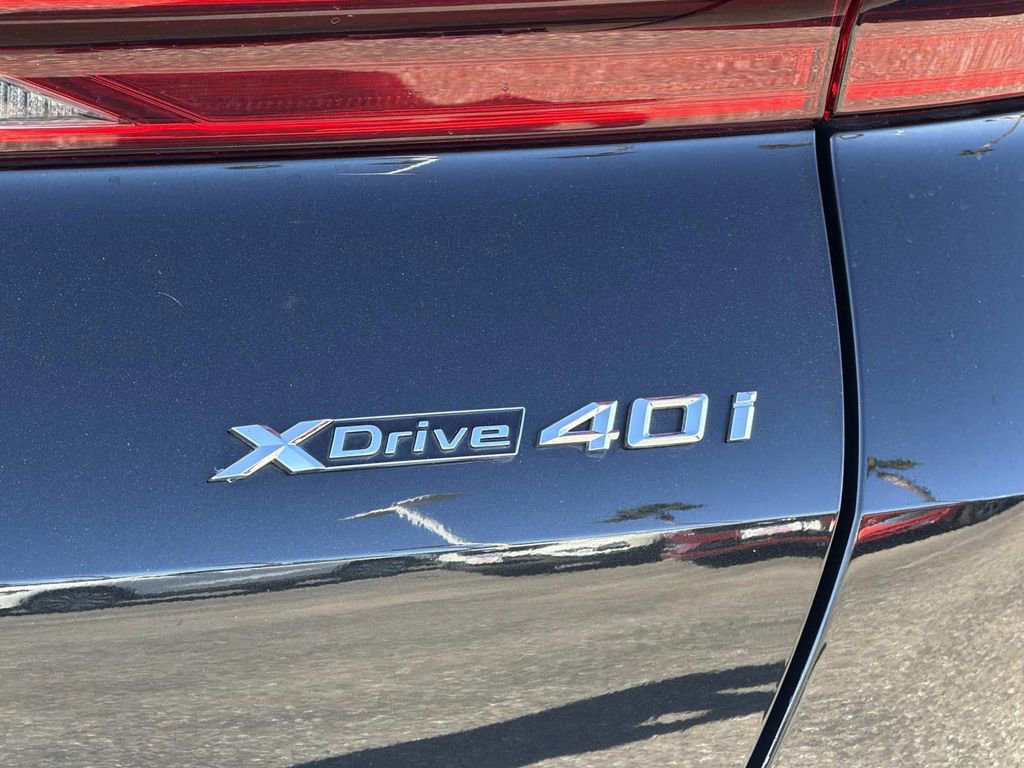 Used 2021 BMW X6 xDrive40i w/ M Sport Package image 24