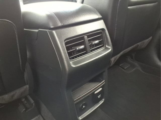Certified 2024 Ford Edge SEL w/ Convenience Package AWD/4WD image 12
