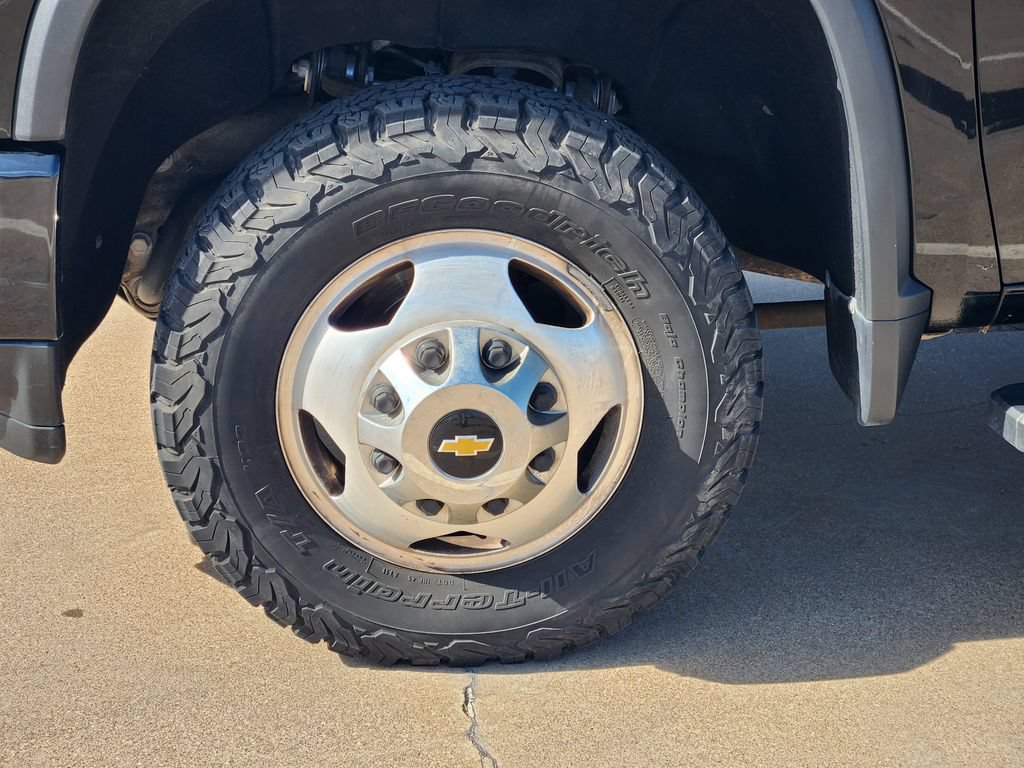 Used 2022 Chevrolet Silverado 3500 High Country w/ Safety Package II AWD/4WD image 10