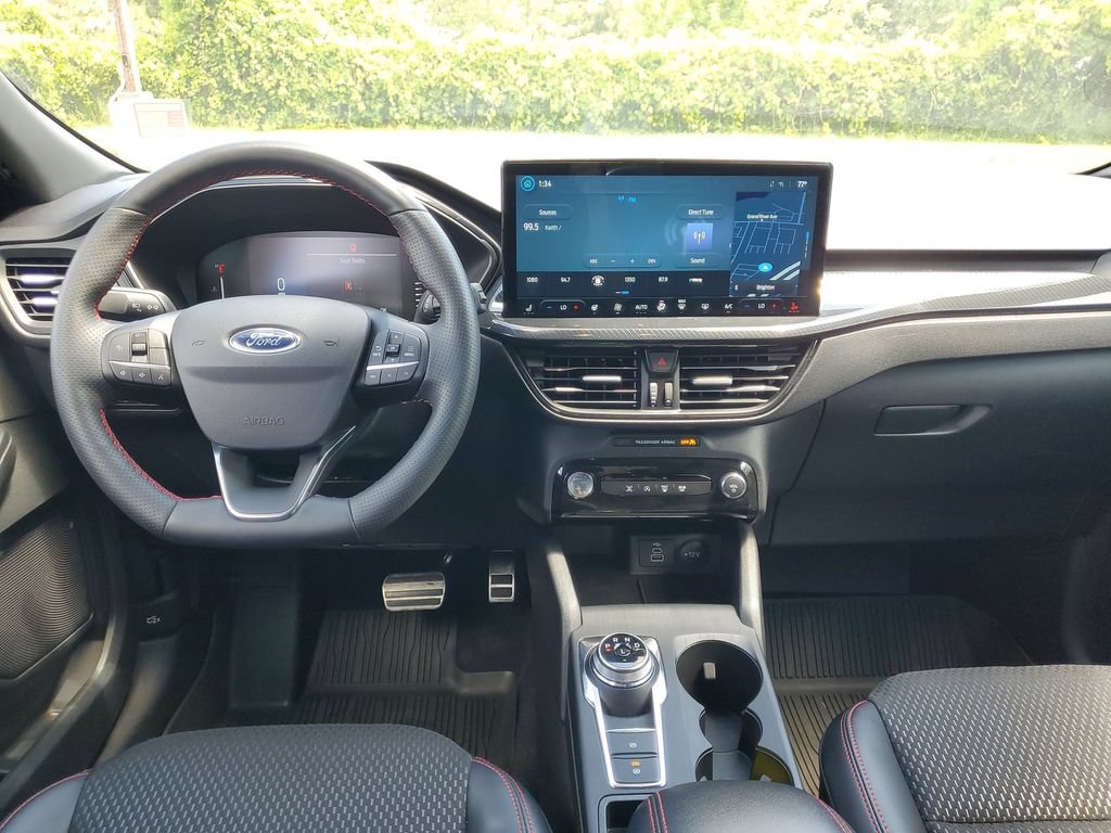 Certified 2024 Ford Escape ST-Line w/ Tech Pack #1 AWD/4WD image 18