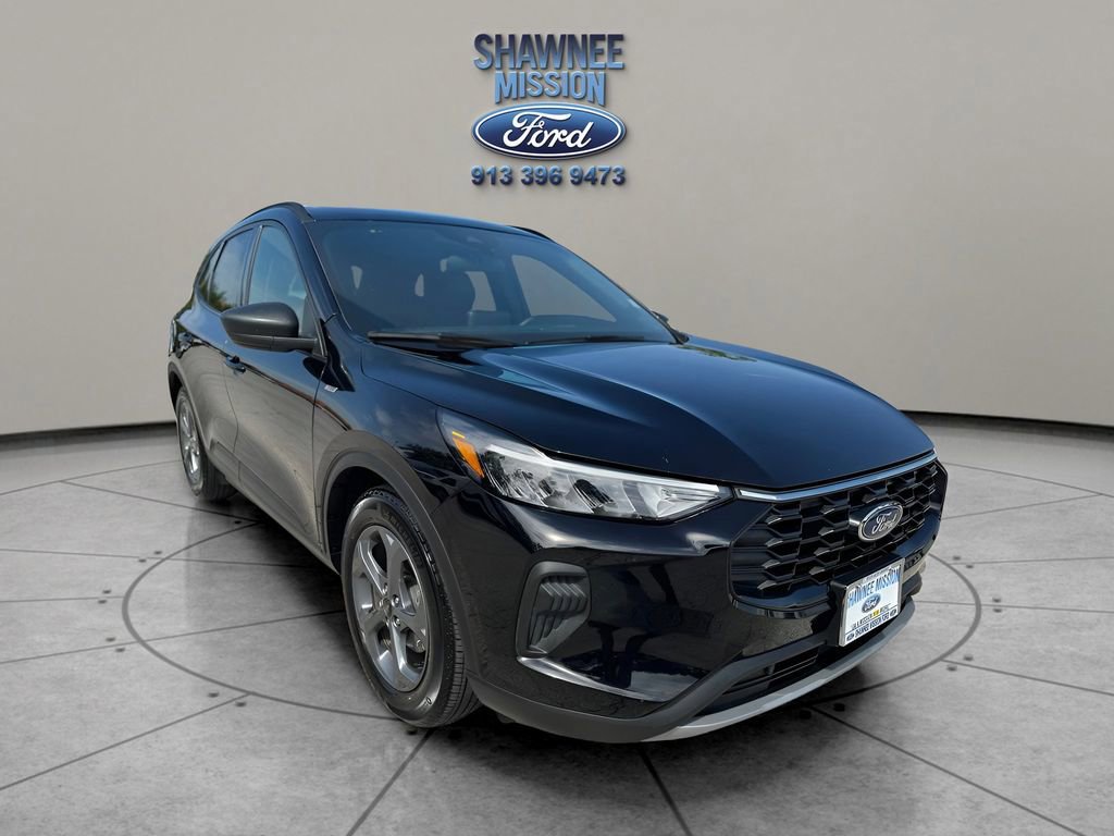 Certified 2025 Ford Escape ST-Line image 7