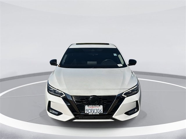 Used 2022 Nissan Sentra SR w/ SR Premium Package image 2