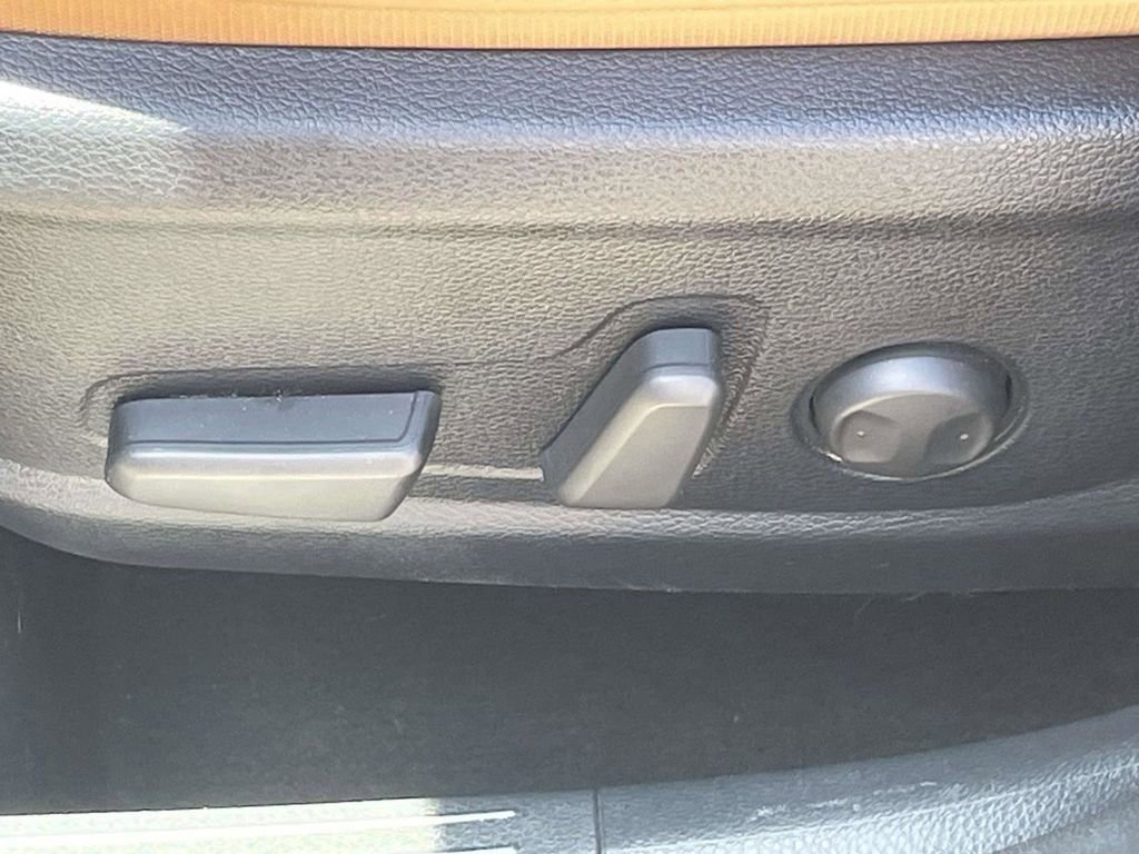 Used 2024 Kia Seltos EX image 14