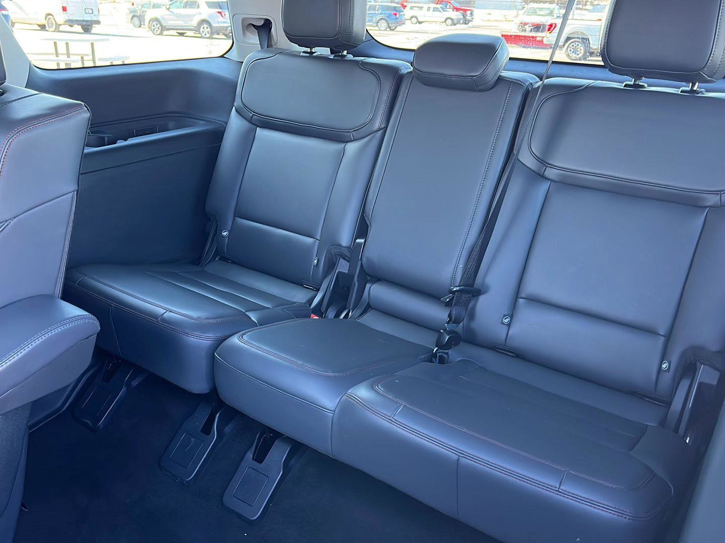 Certified 2025 Ford Expedition Active image 20