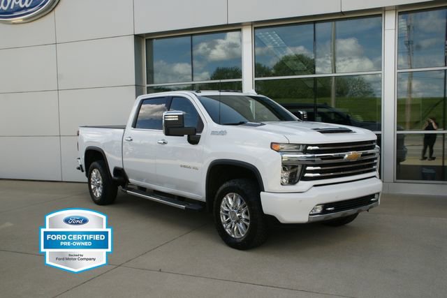 Used 2020 Chevrolet Silverado 2500 High Country w/ Safety Package II image 2