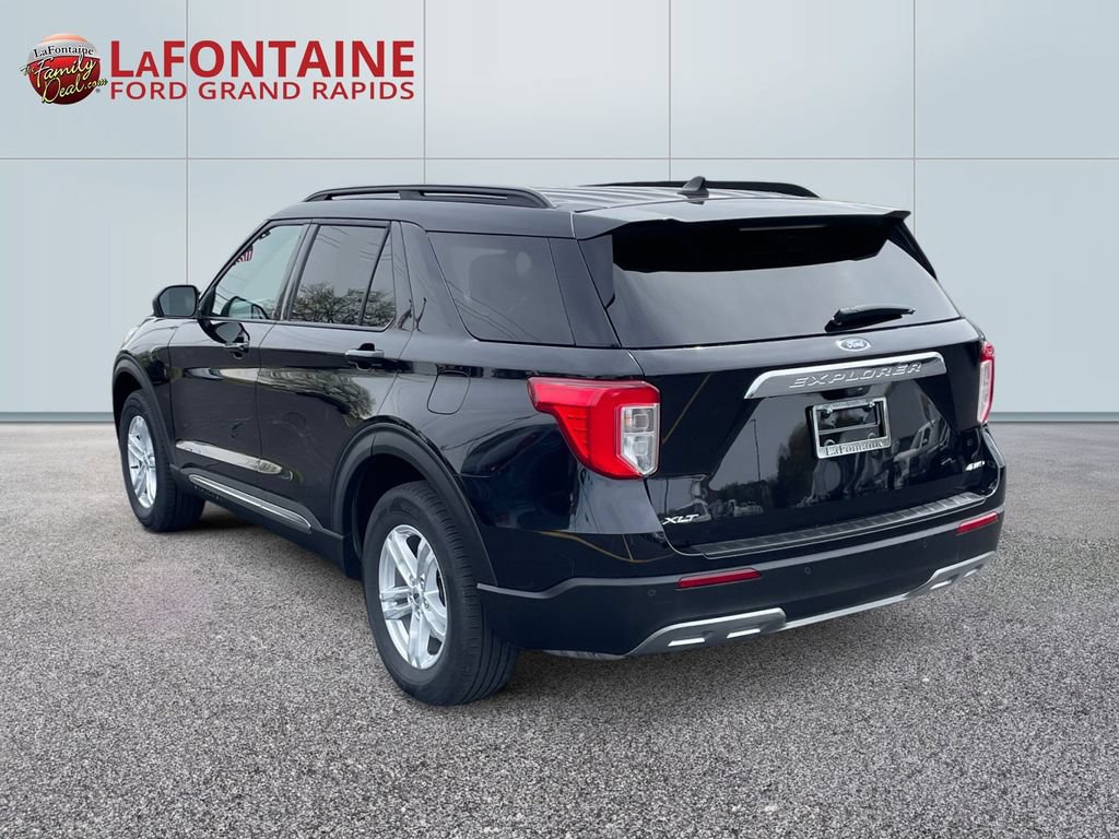 Certified 2023 Ford Explorer XLT w/ Equipment Group 202A AWD/4WD image 5