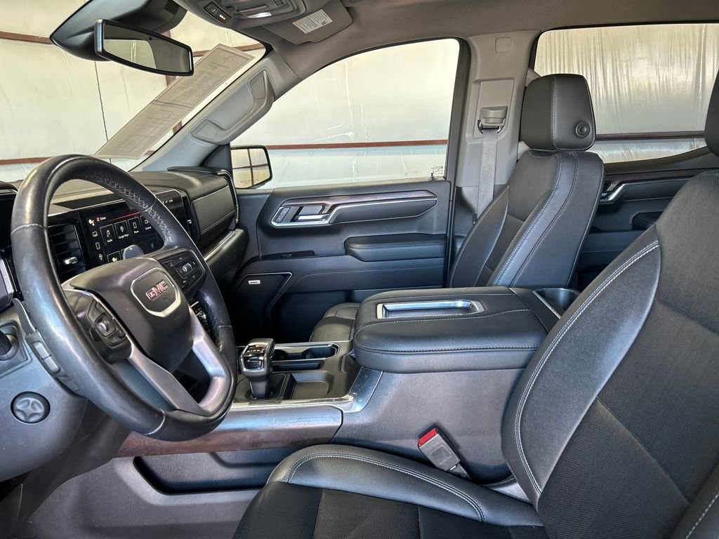 Used 2022 GMC Sierra 1500 SLT w/ SLT Convenience Package image 11
