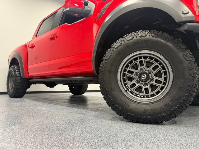 Certified 2018 Ford F150 Raptor w/ Equipment Group 802A Luxury AWD/4WD image 3