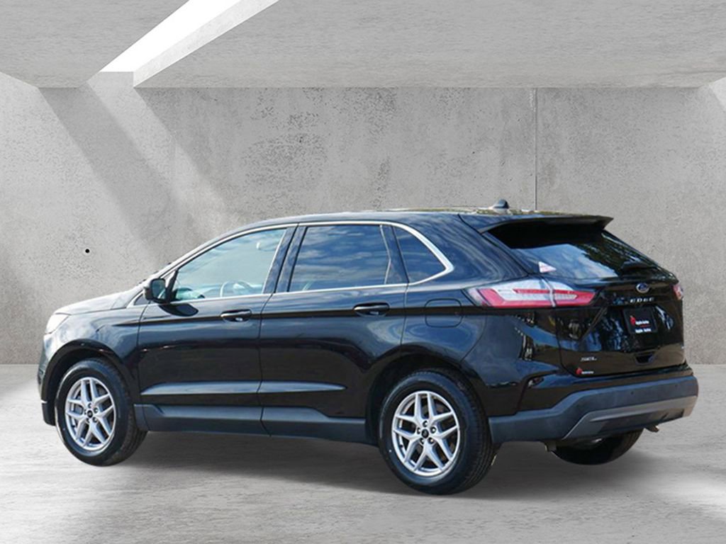 Certified 2024 Ford Edge SEL image 4