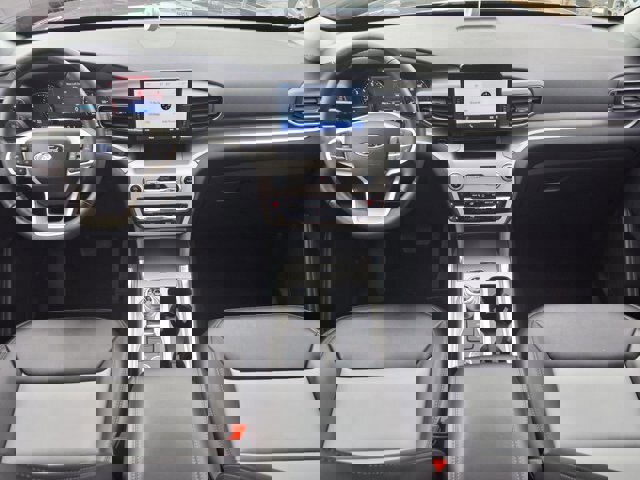 Certified 2023 Ford Explorer XLT w/ Equipment Group 202A image 15