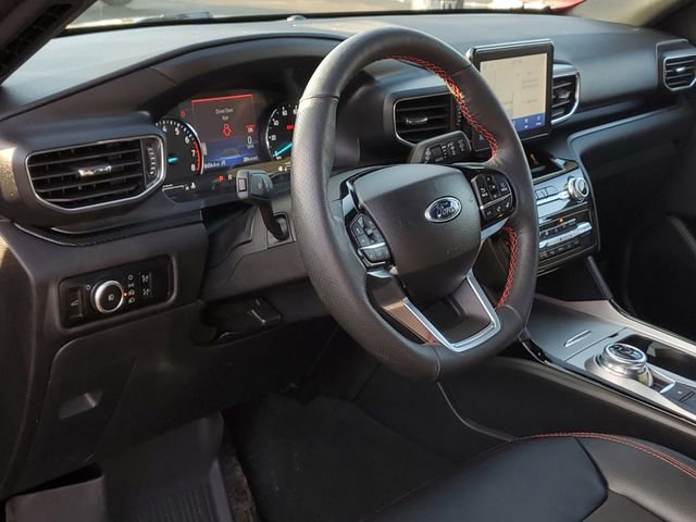 Certified 2024 Ford Explorer ST-Line w/ Class IV Trailer Tow Package image 10