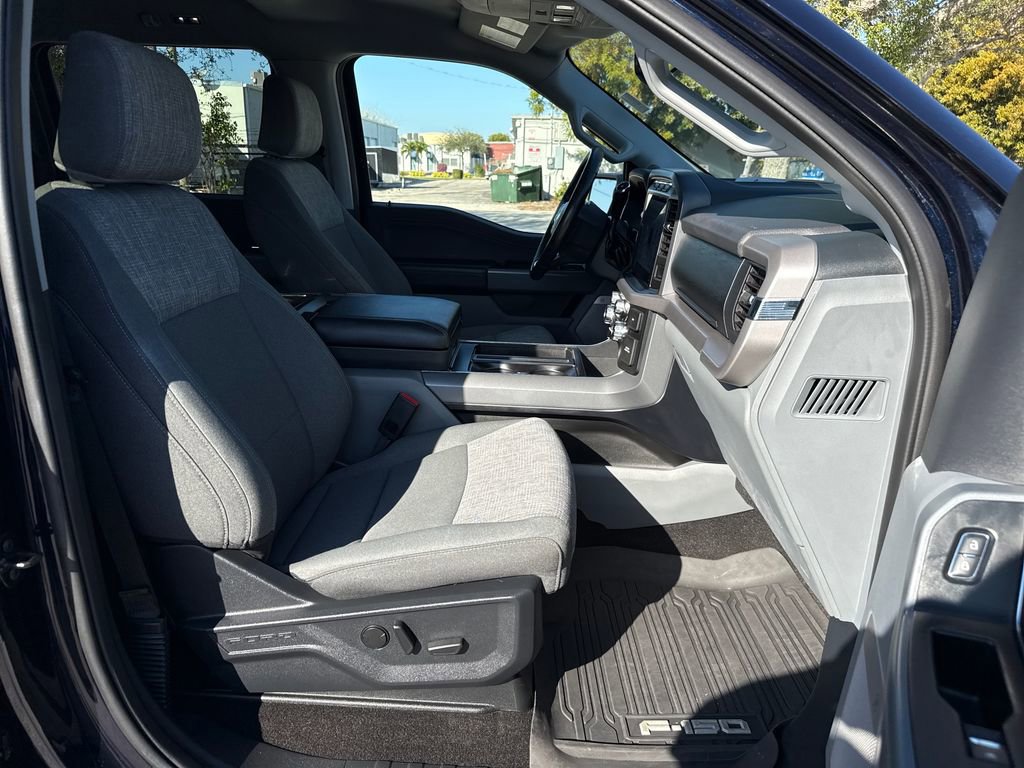 Certified 2022 Ford F150 XLT w/ Equipment Group 302A High image 27