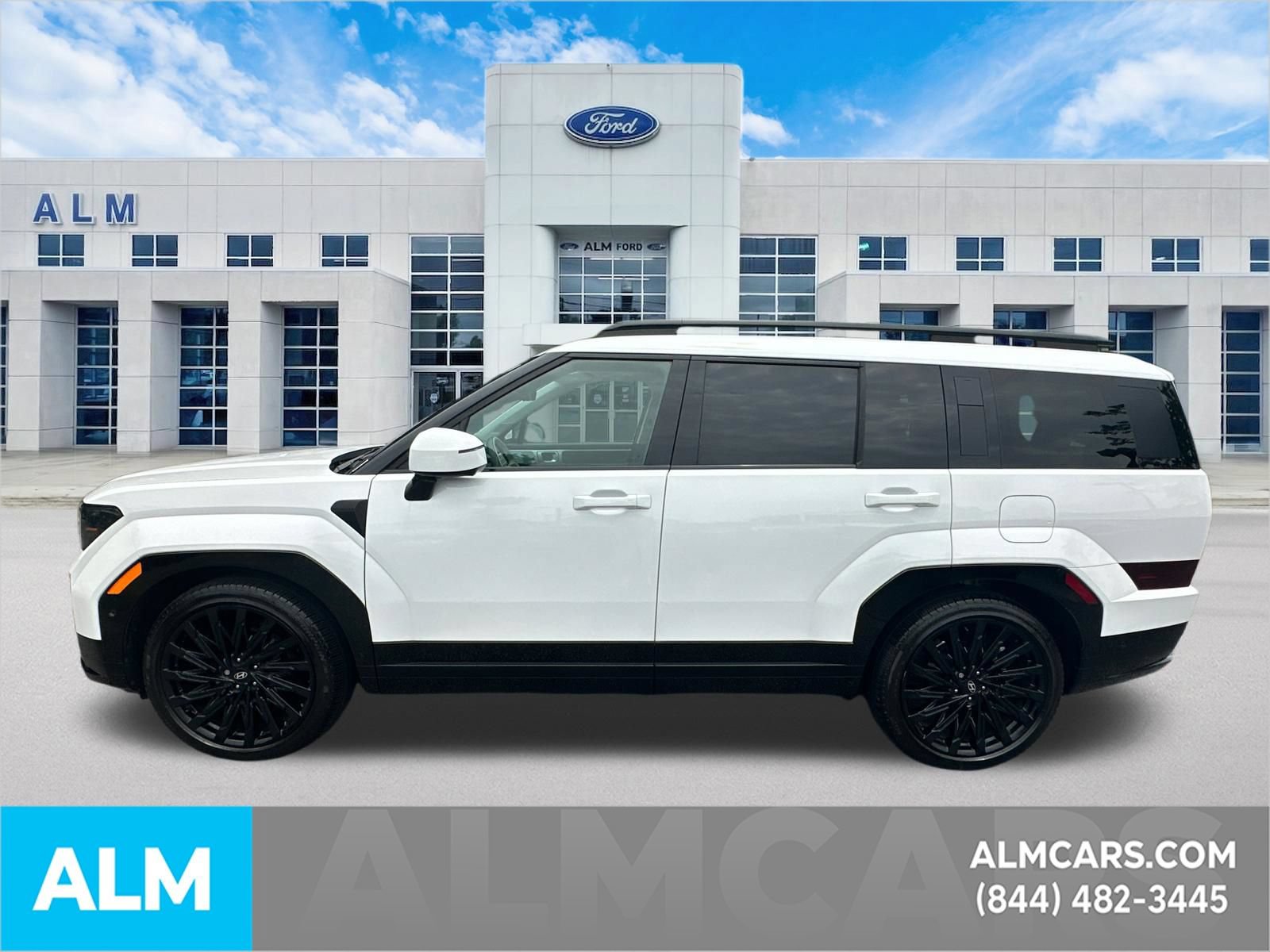 Used 2025 Hyundai Santa Fe Calligraphy FWD image 9