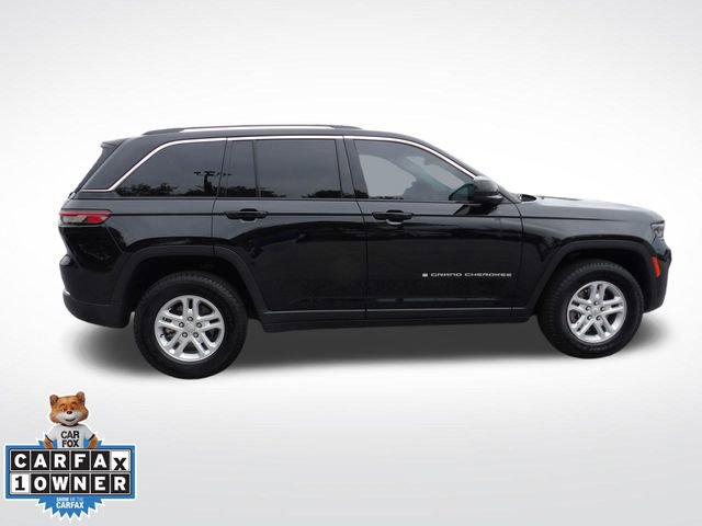 Used 2023 Jeep Grand Cherokee Laredo AWD/4WD image 11