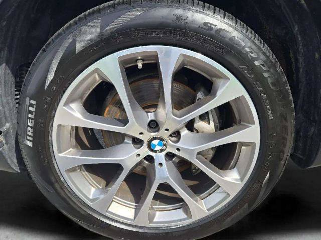 Used 2024 BMW X5 xDrive40i w/ Parking Assistance Package AWD/4WD image 30