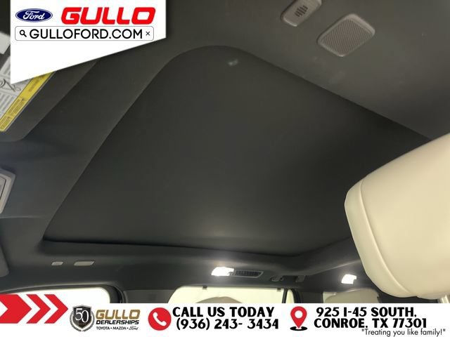 Used 2024 Toyota Sequoia Capstone AWD/4WD image 24