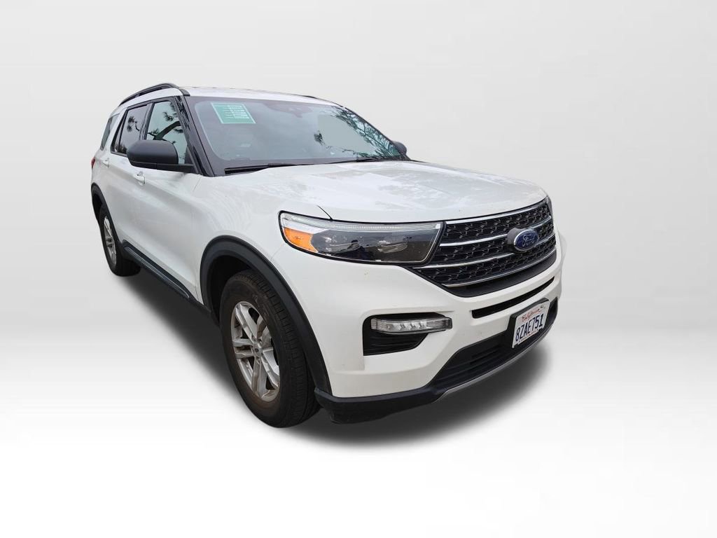 Certified 2021 Ford Explorer XLT image 2
