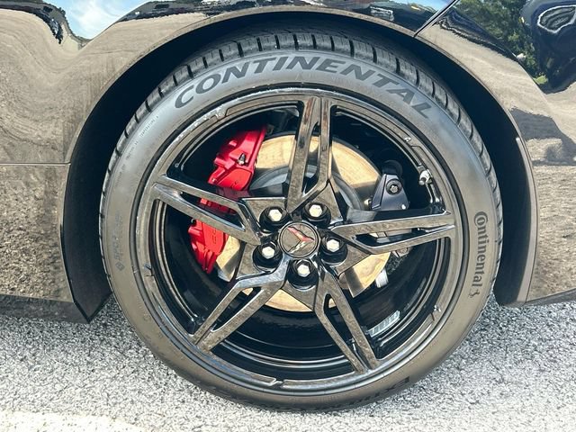 Used 2021 Chevrolet Corvette Stingray Preferred Cpe w/ Engine Appearance Package RWD image 11