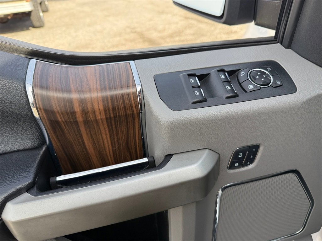 Certified 2017 Ford F150 Lariat image 18