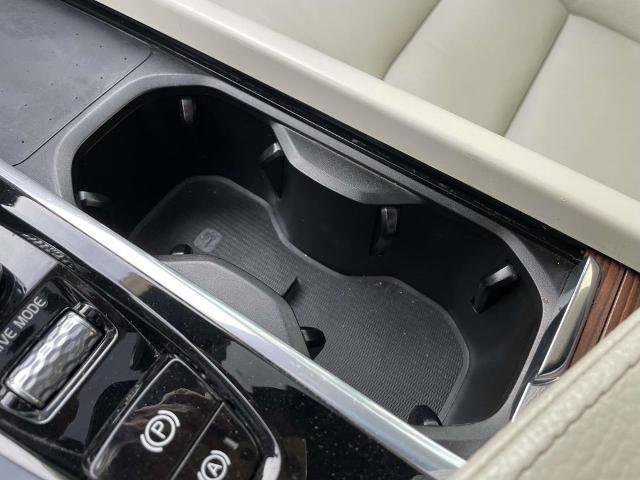 Used 2021 Volvo S60 T5 Momentum w/ Advanced Package image 29