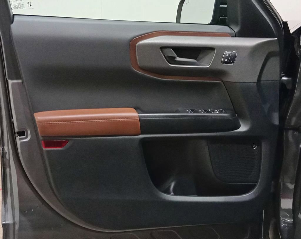 Certified 2025 Ford Bronco Sport Outer Banks w/ Outer Banks Tech Package+ image 17