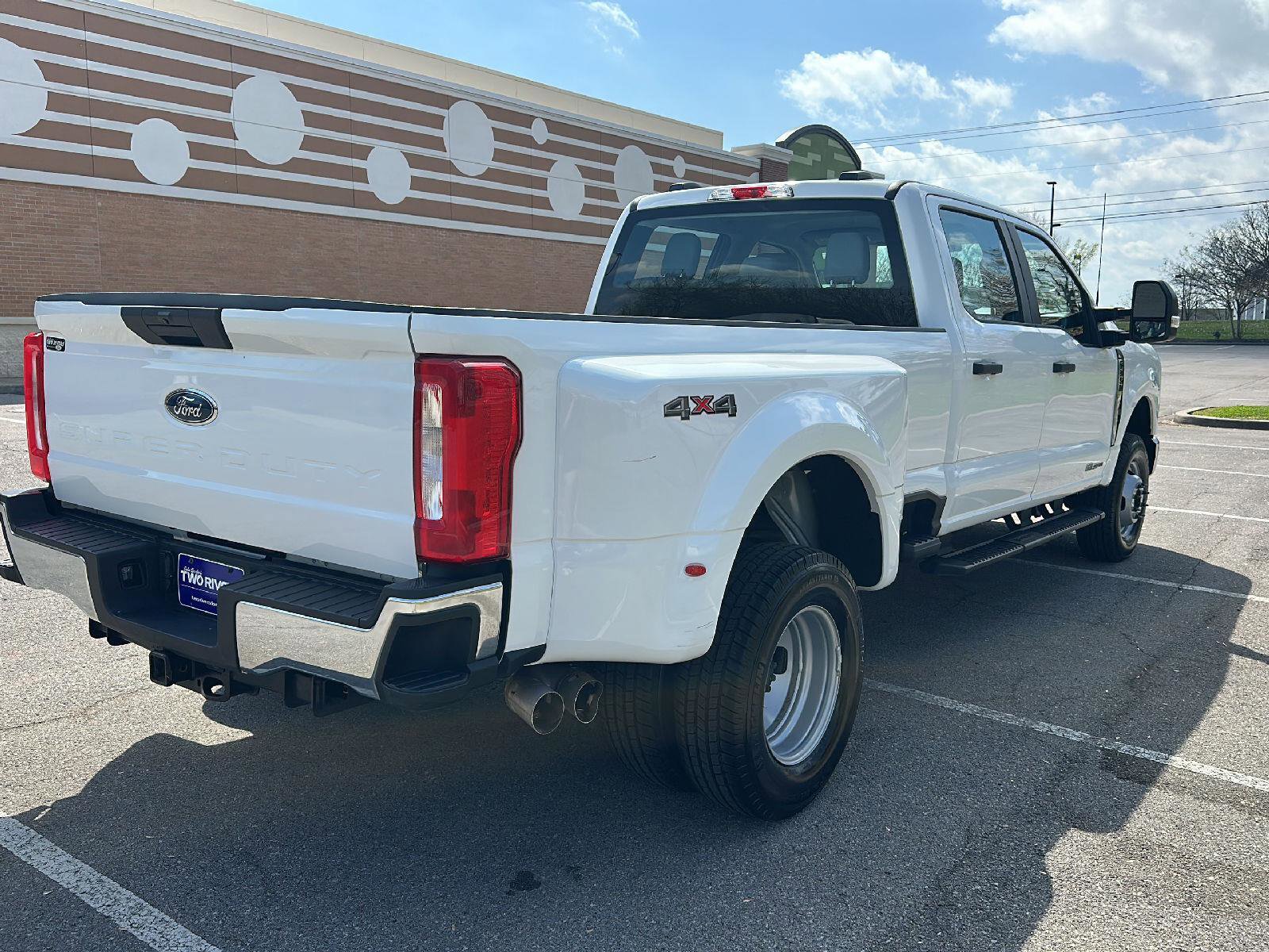 Certified 2025 Ford F350 XL w/ XL Chrome Package AWD/4WD image 5