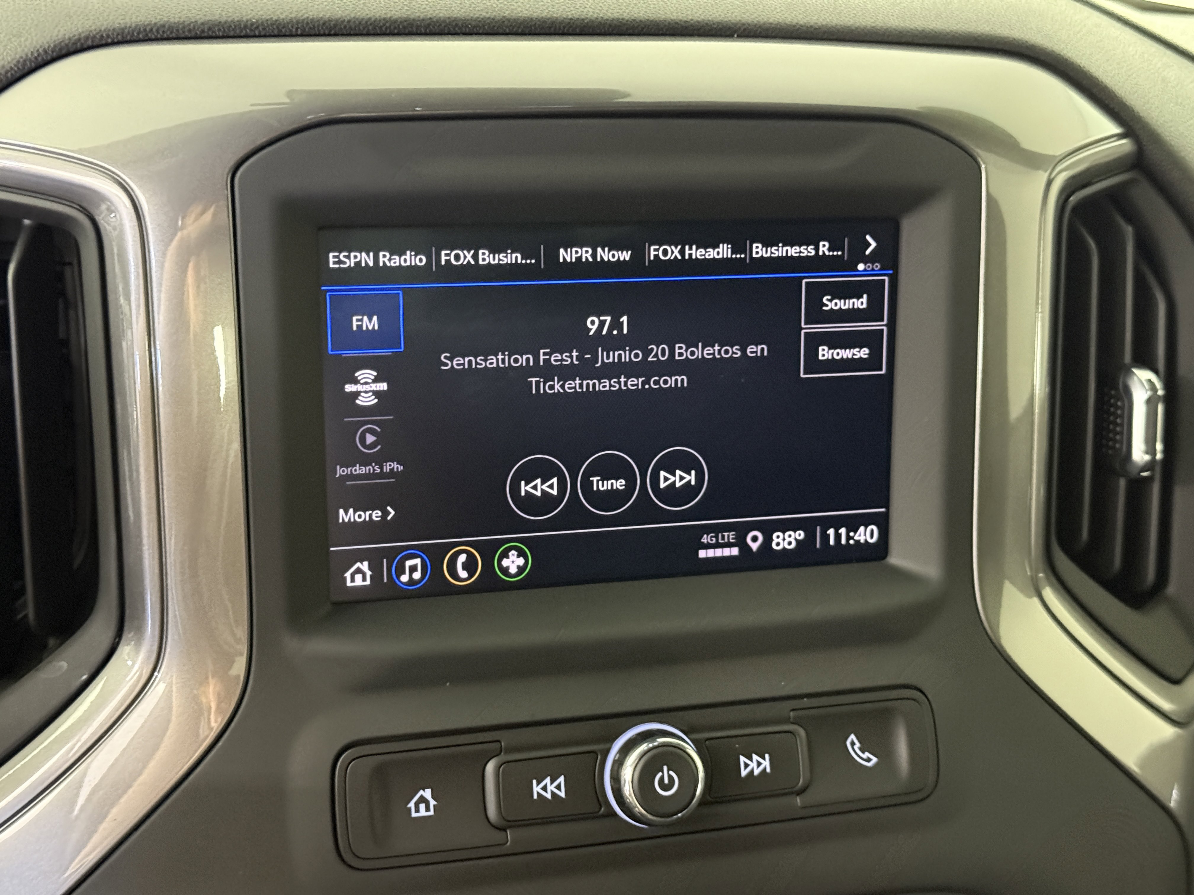 Used 2025 Chevrolet Silverado 2500 Custom w/ Custom Value Package AWD/4WD image 19