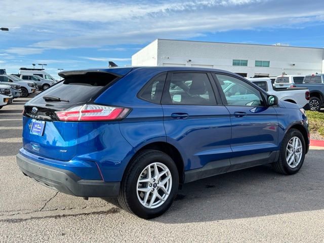 Certified 2021 Ford Edge SE image 5