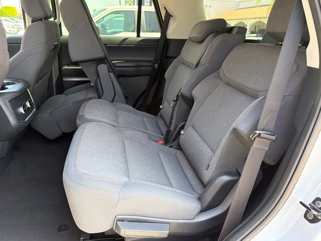 Certified 2025 Ford Expedition Active AWD/4WD image 34