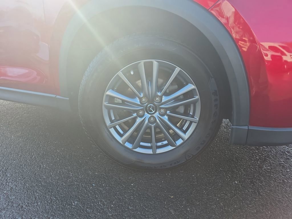 Used 2017 MAZDA CX-5 Touring image 10