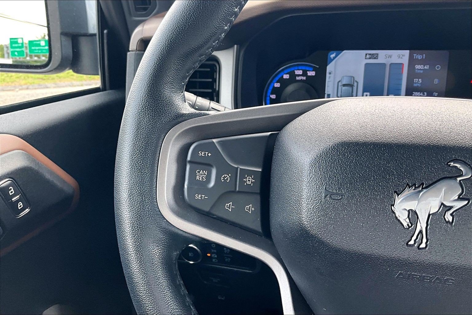 Certified 2023 Ford Bronco Outer Banks w/ Sasquatch Package AWD/4WD image 18
