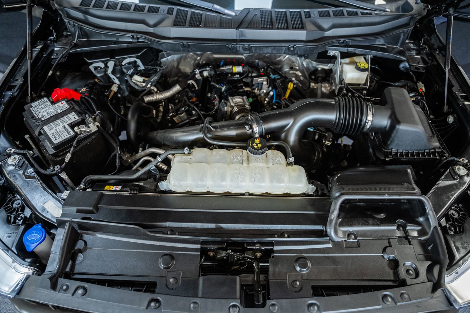 Certified 2023 Ford F150 Lariat w/ Equipment Group 502A High image 27